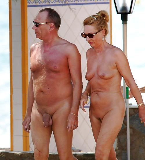 20P Naked couple 26.