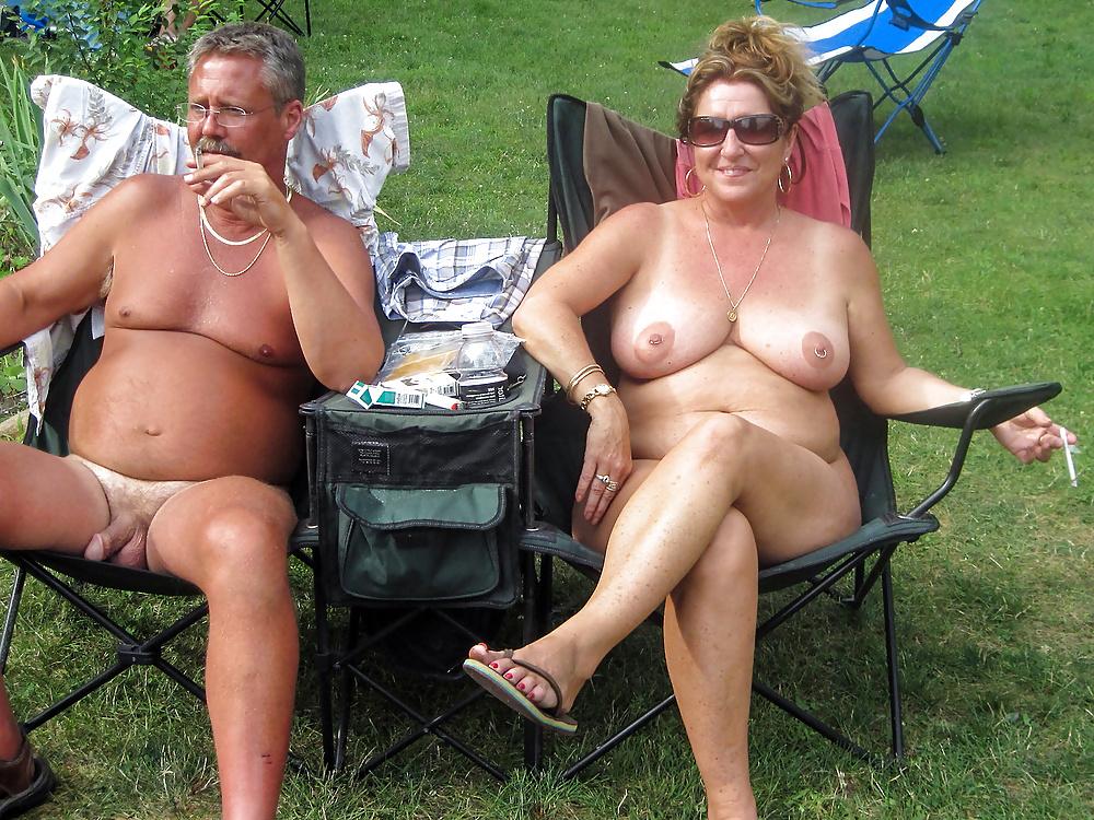 20P Naked couple 29.
