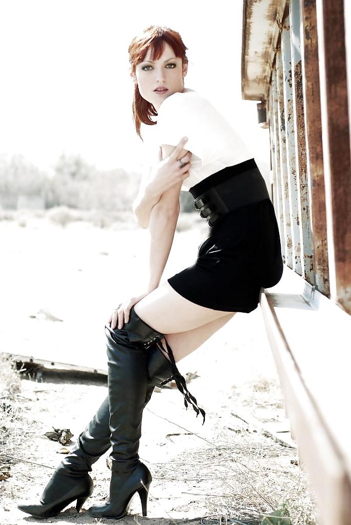 16P Ballet boots...