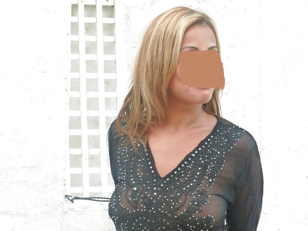 10P Ma beurette marocaine avec robe transparente