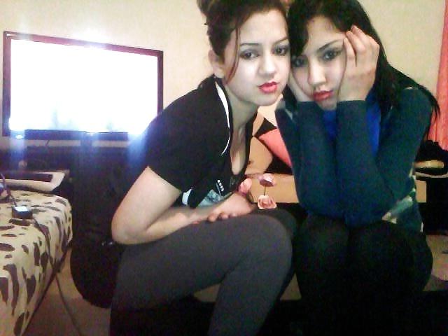 25P Hot Indian, Arab and others 