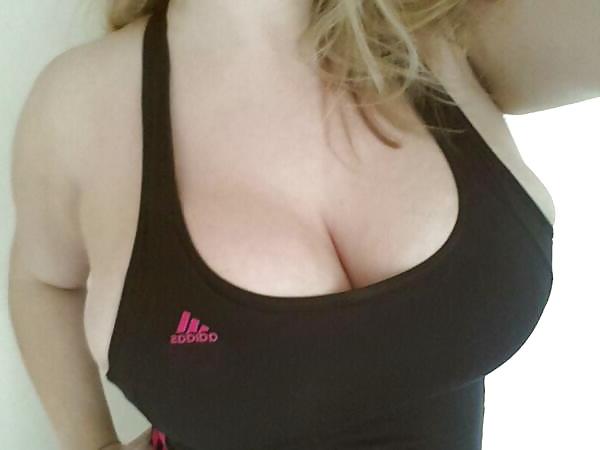 25P Huge Tits, Tight Tops 89
