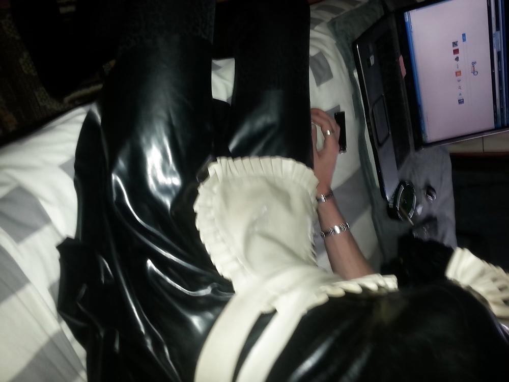 16P Eve sexy maid