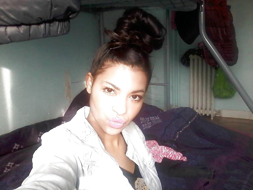 20P Beurette Visage a Sperme 9