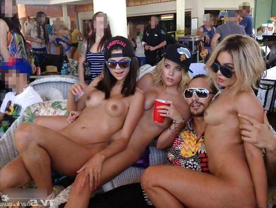 6P Spring Break Bitches Get Naughty Together