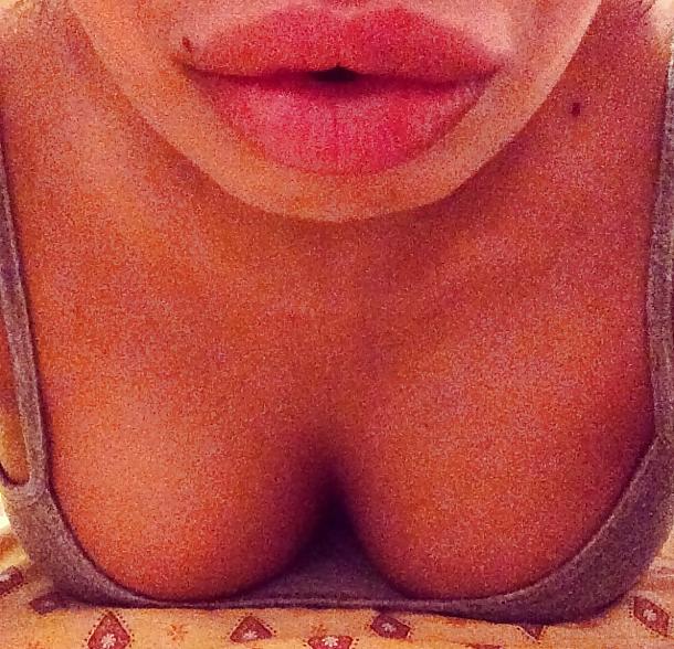25P Ahlamoukhita beurette instagram