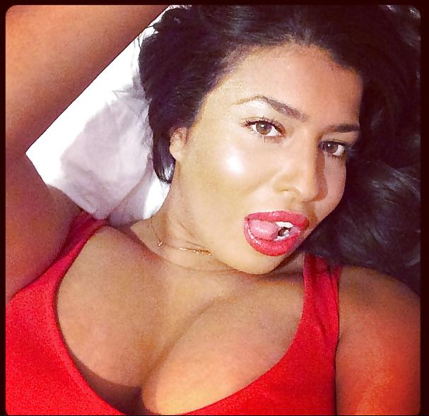 25P Ahlamoukhita beurette instagram
