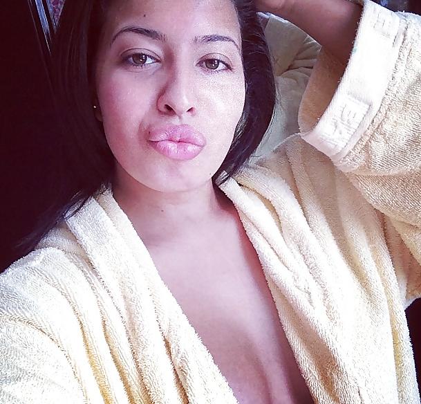 25P Ahlamoukhita beurette instagram