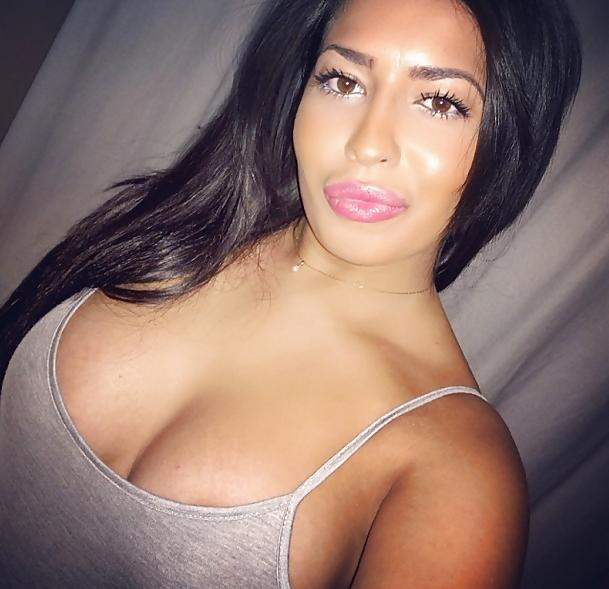 25P Ahlamoukhita beurette instagram