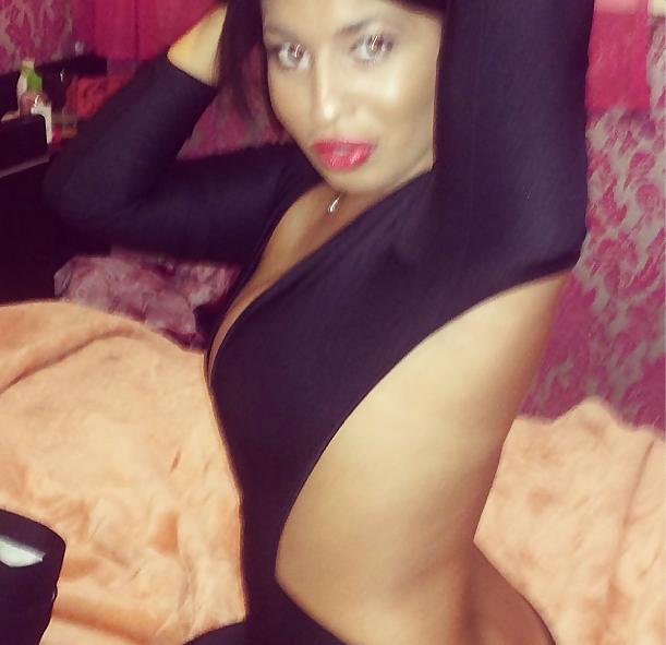 25P Ahlamoukhita beurette instagram