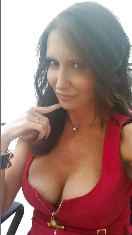 25P Slut MILF hot Ass and BooBs