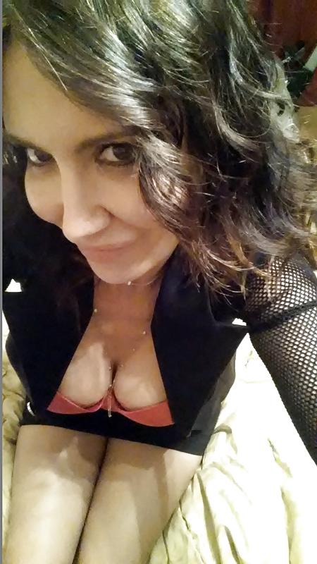 25P Slut MILF hot Ass and BooBs