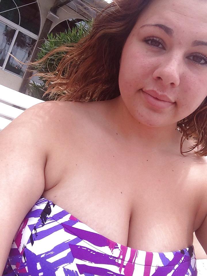 14P Huge tits yum