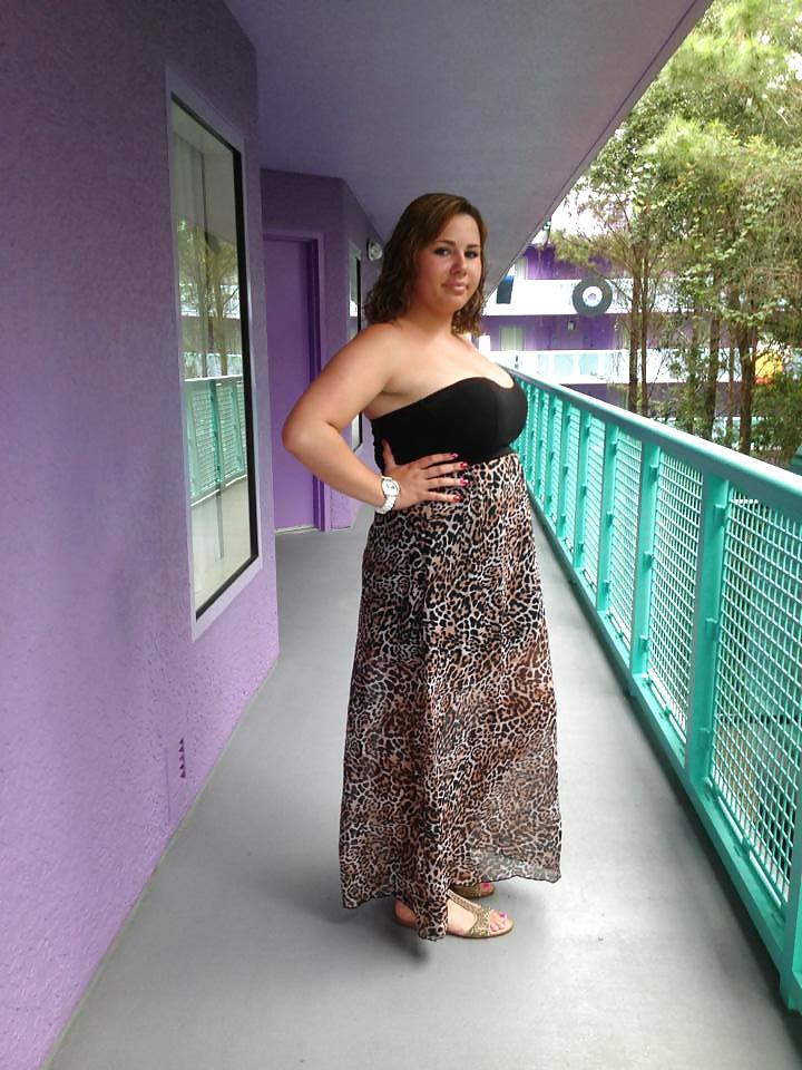 14P Huge tits yum