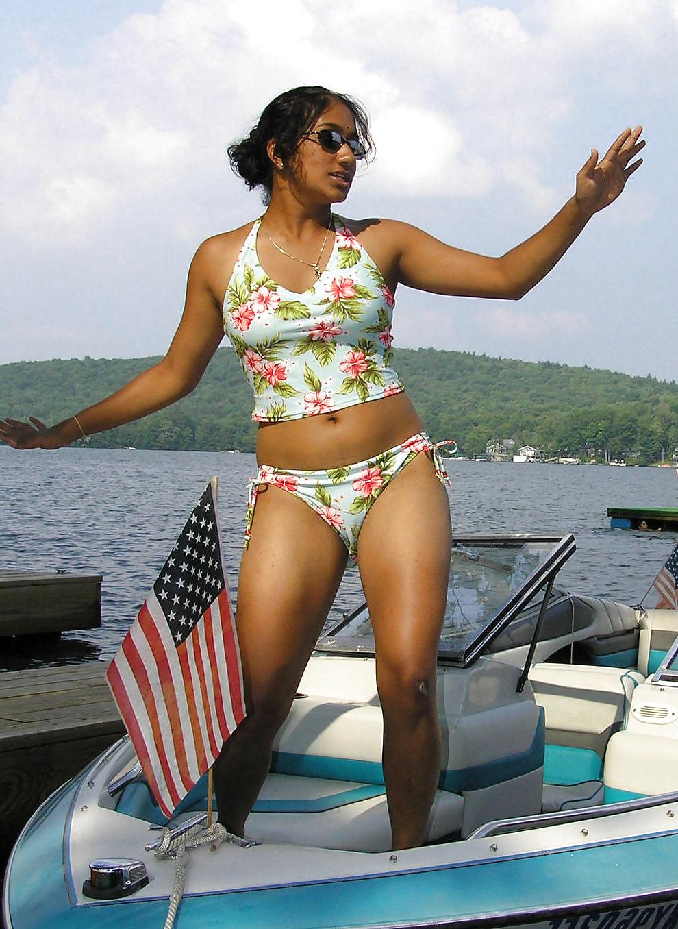 20P Hot Indian Desi Babes 