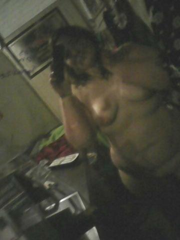 25P Self shots phone pic