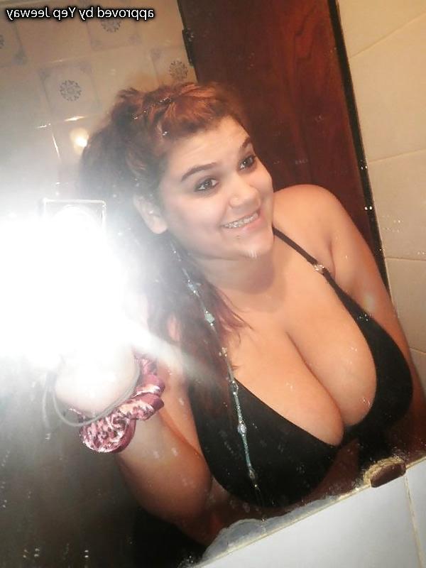 25P Huge Boobs Random Mix Vol 1