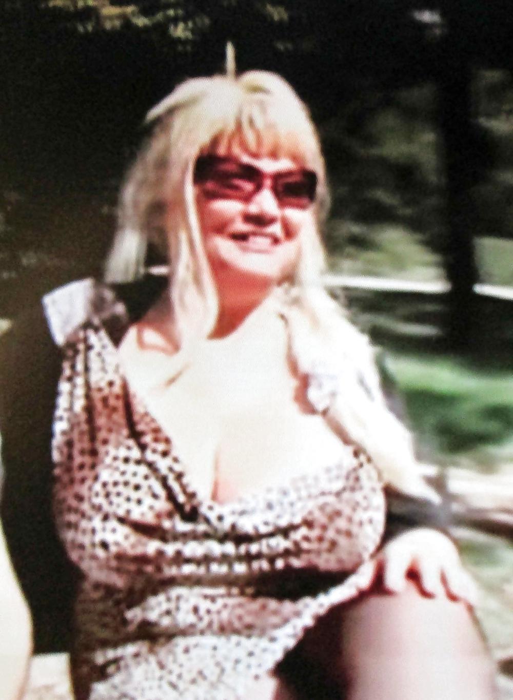 25P Mature big boobed spanish