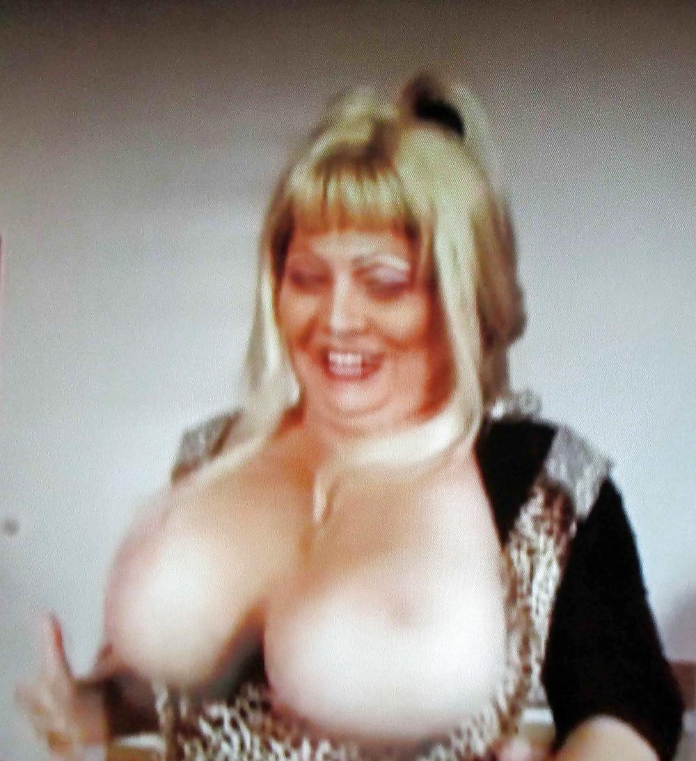 25P Mature big boobed spanish