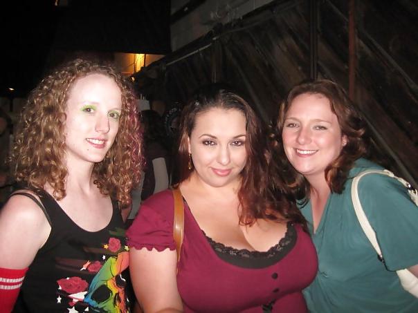 22P American Milf With Massive Tits