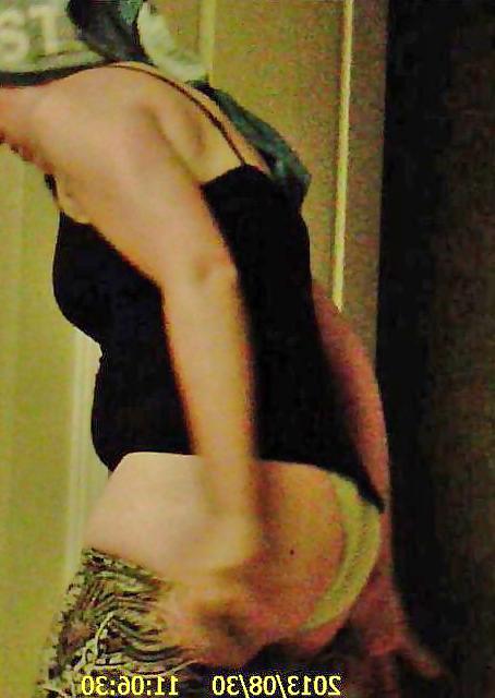 15P Brunette Wife Caught Getting Into Shower
