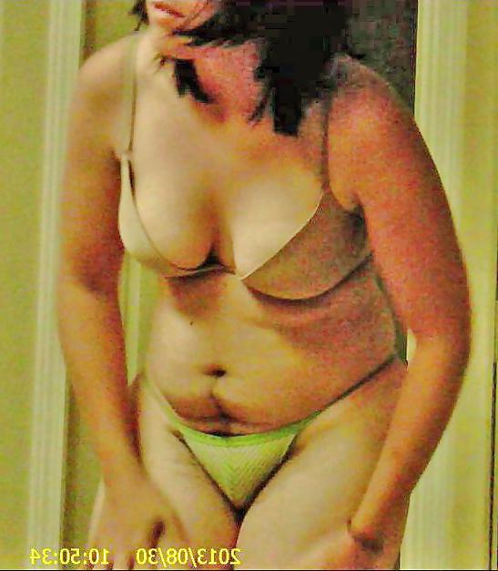 15P Brunette Wife Caught Getting Into Shower