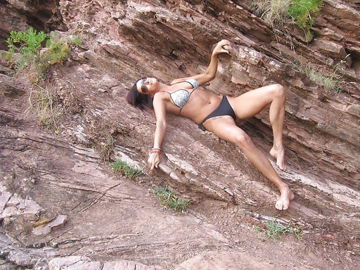 25P Serbian milf Olivera