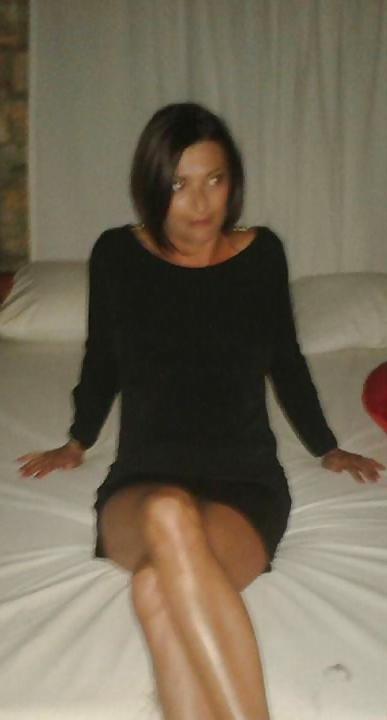 25P Serbian milf Olivera