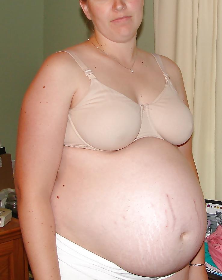 7P Pregnant wife with her tits out of nursing bras!