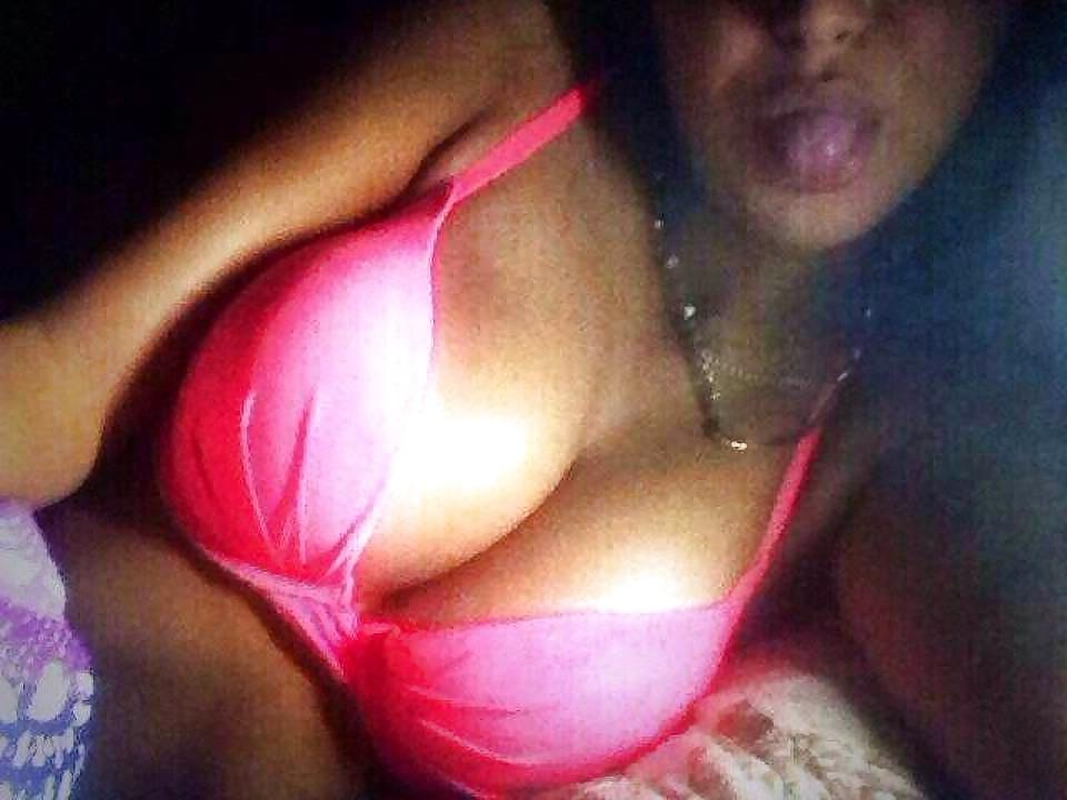 25P Beurette (Seins) 2