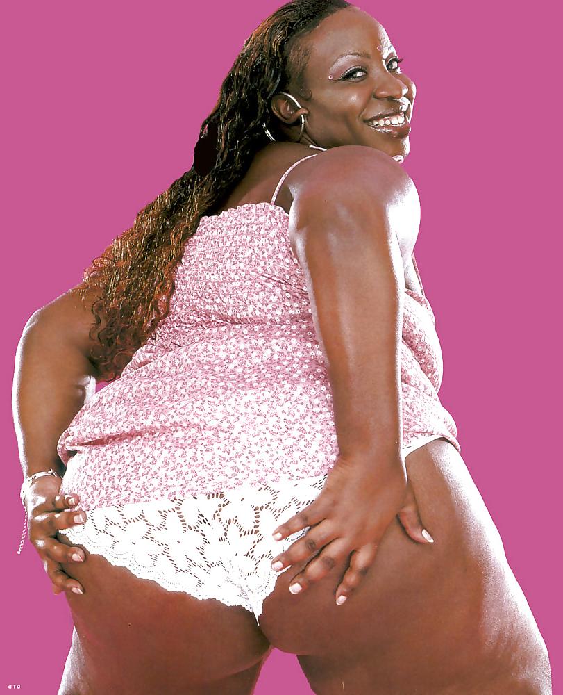 15P Ebony Babe - Denise
