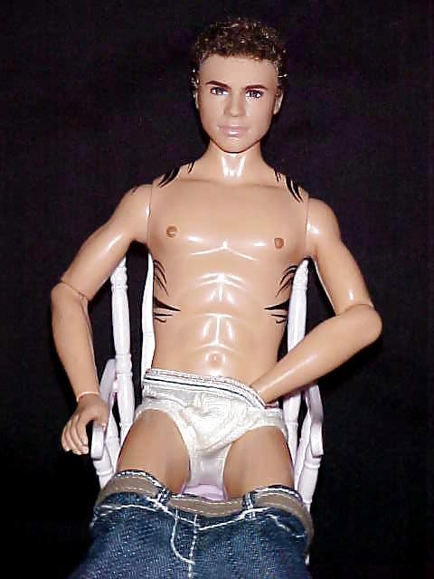 6P Gay dolls just like us....