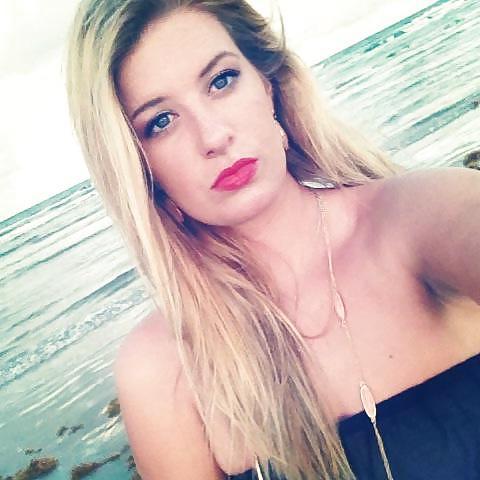25P Facebook teen babes 10 bikini beach party