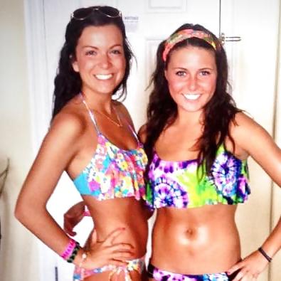 25P Facebook teen babes 10 bikini beach party