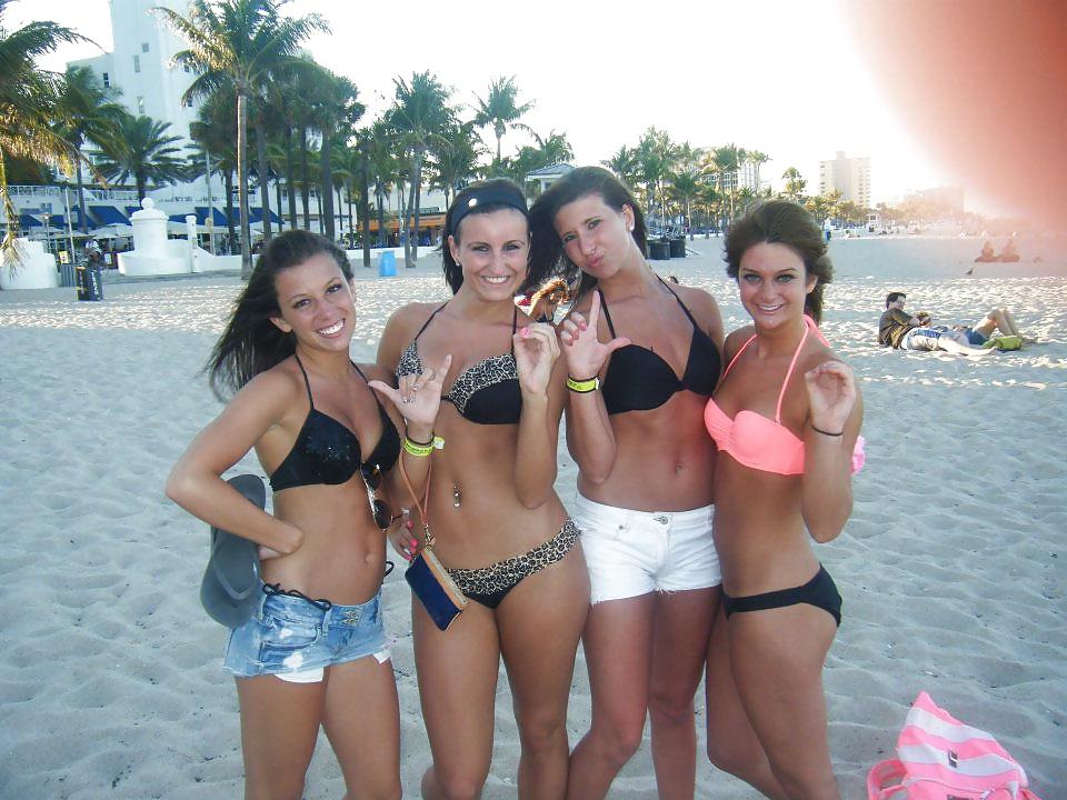 25P Facebook teen babes 10 bikini beach party