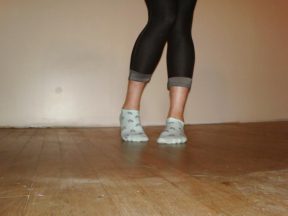 19P Clarygirly in ankle socks 11 and big plug 