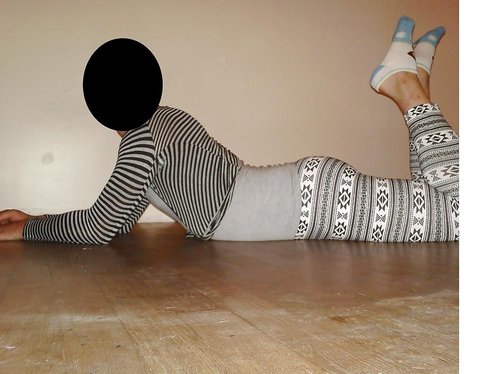 19P Clarygirly in ankle socks 11 and big plug 