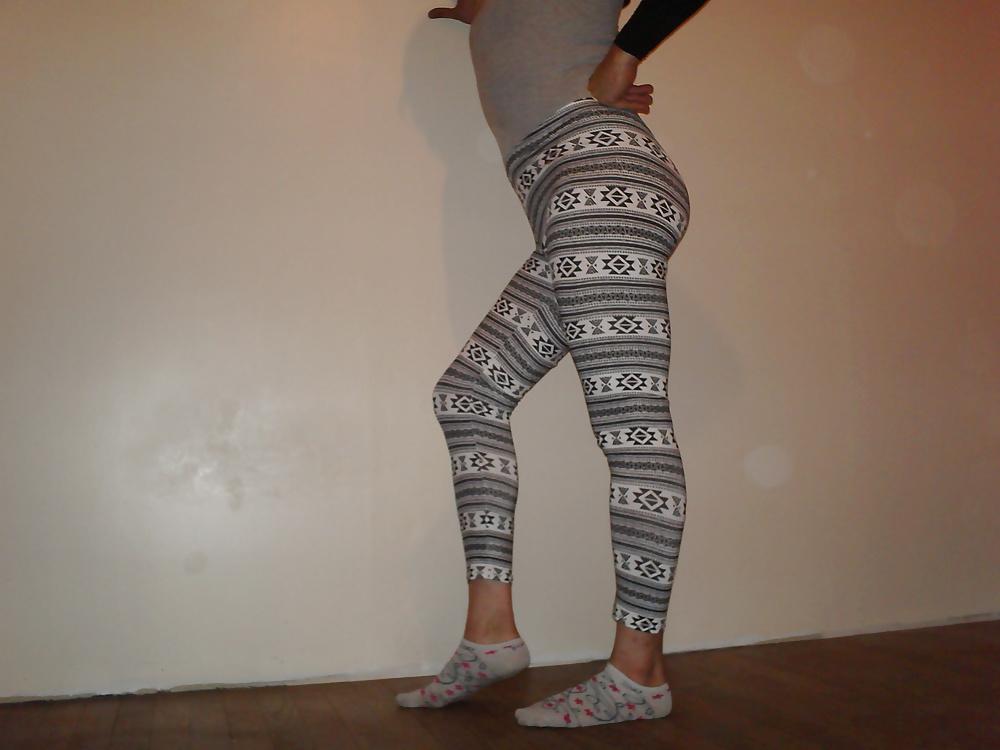 19P Clarygirly in ankle socks 11 and big plug 