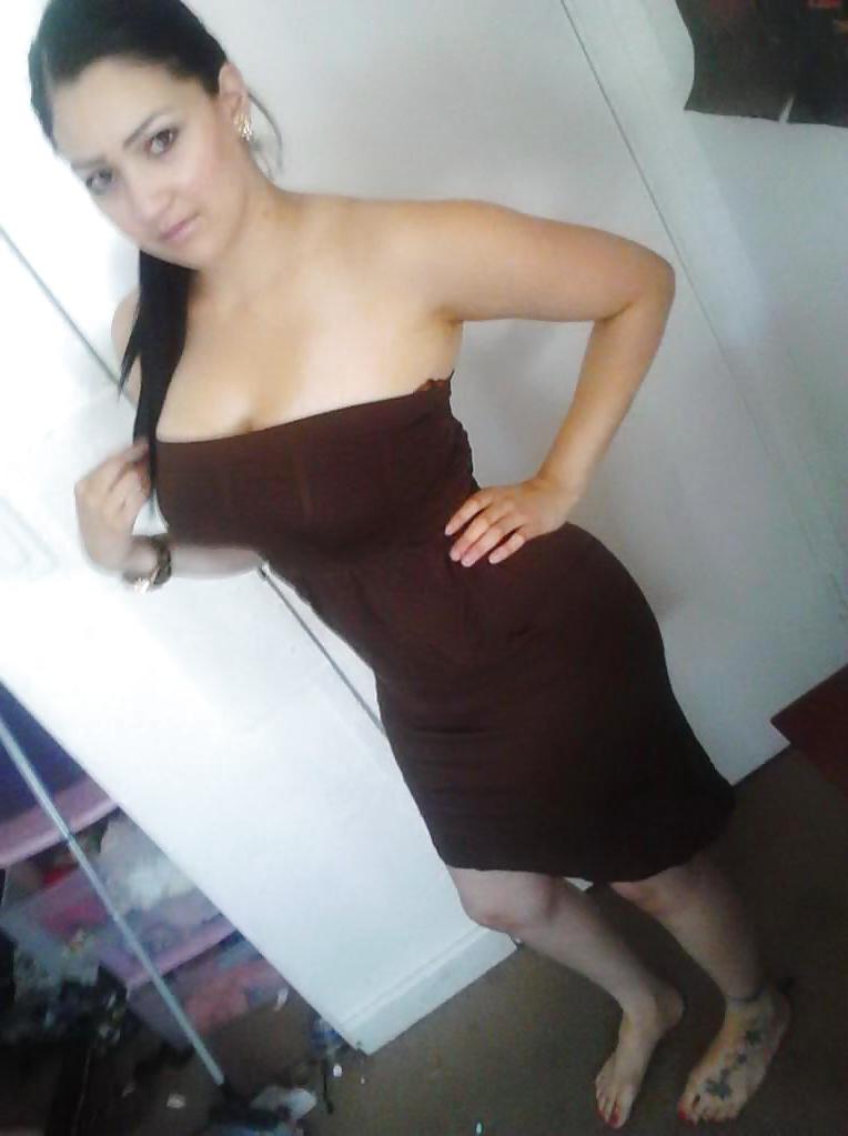 25P Amazing Girl With XXL Boobs
