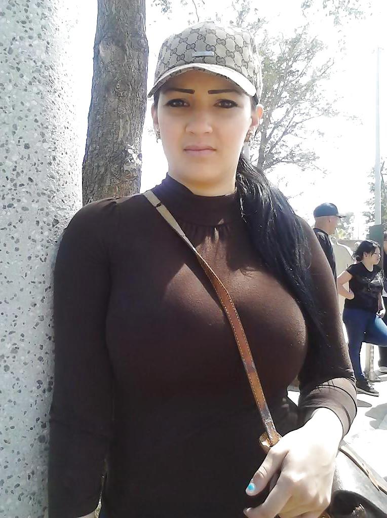 25P Amazing Girl With XXL Boobs