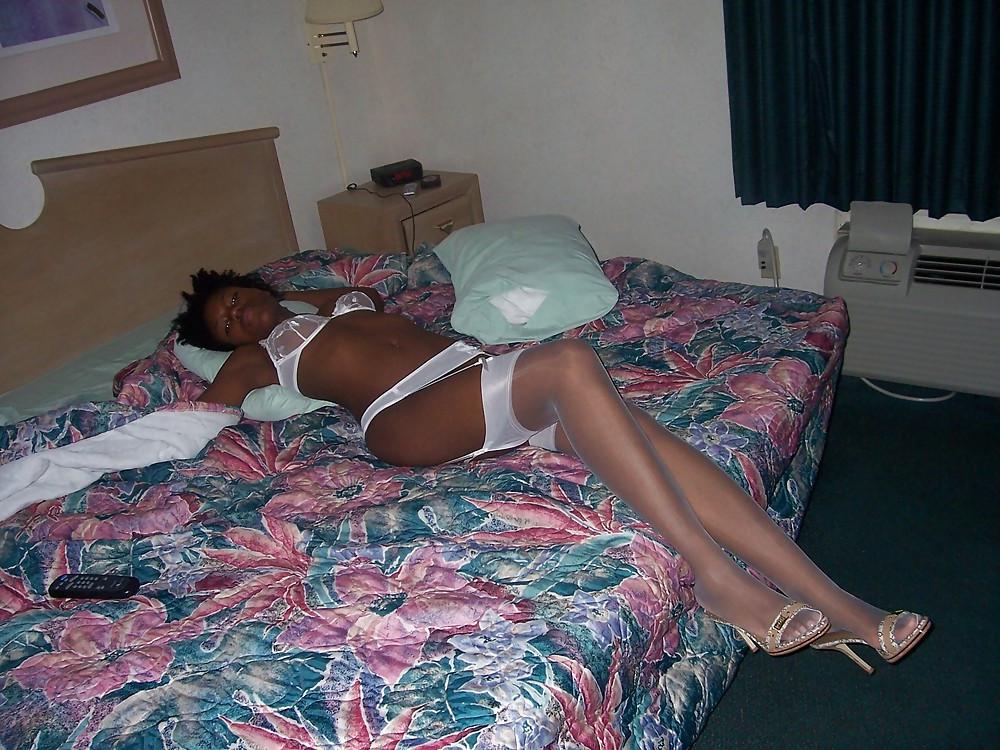 9P Amateur Honey 85