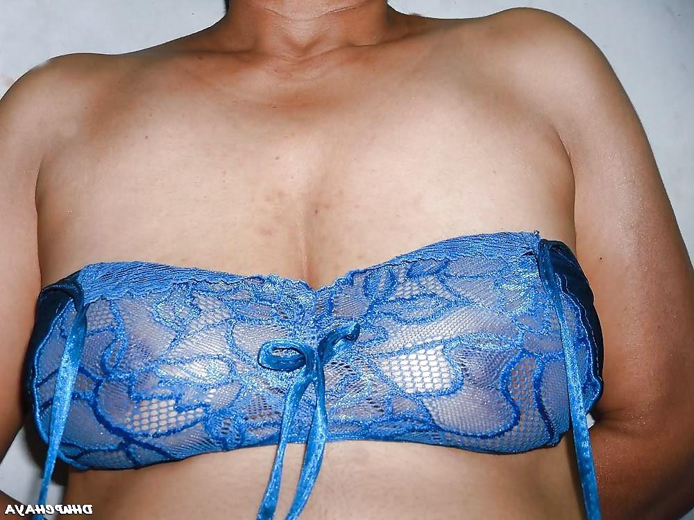 6P Indian mature bikini 