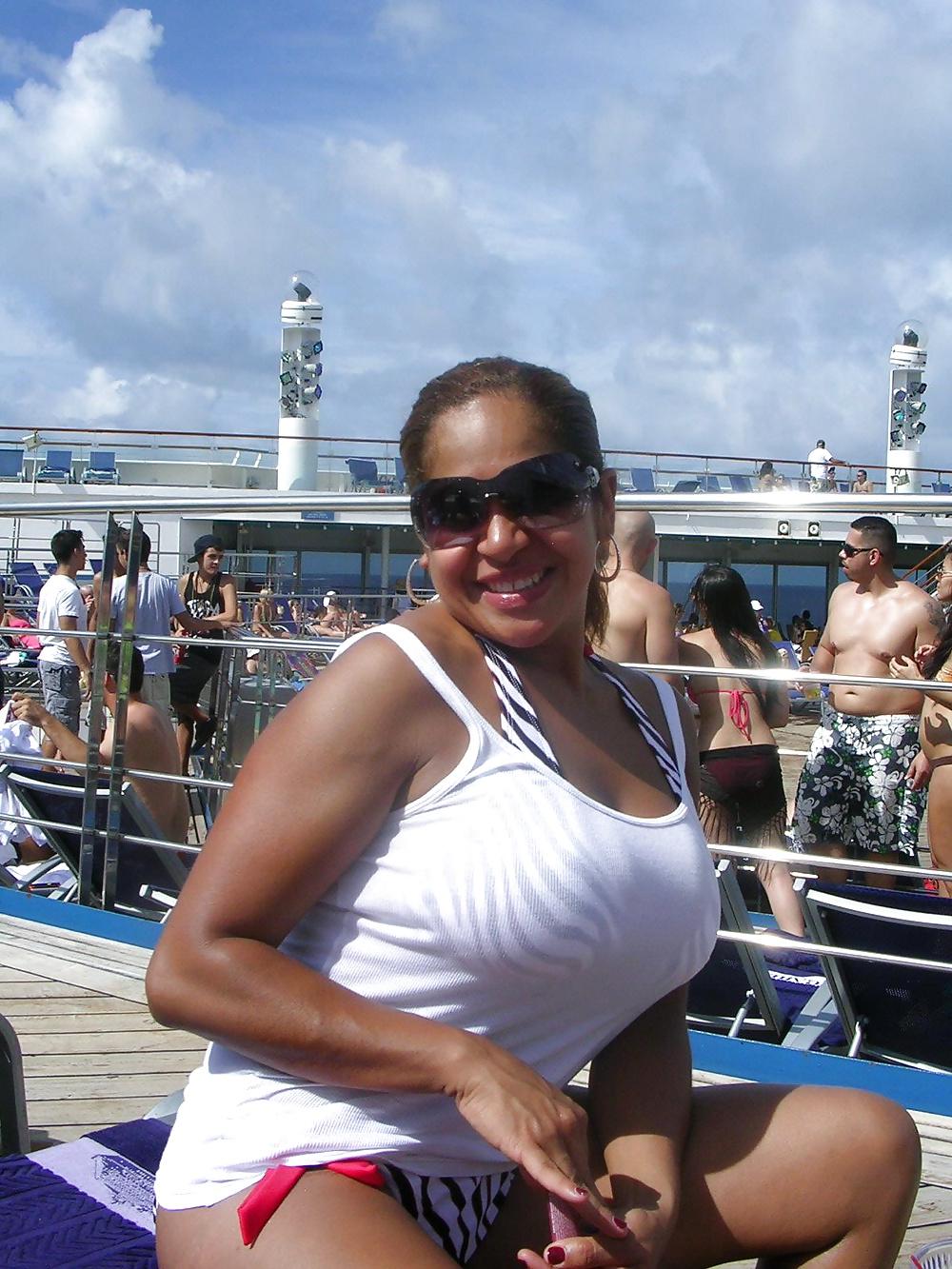 7P Huge tits 2