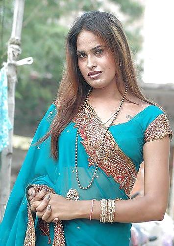 10P Beautiful indian shemales