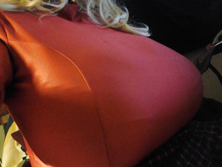 20P Smoking 120s and huge tits