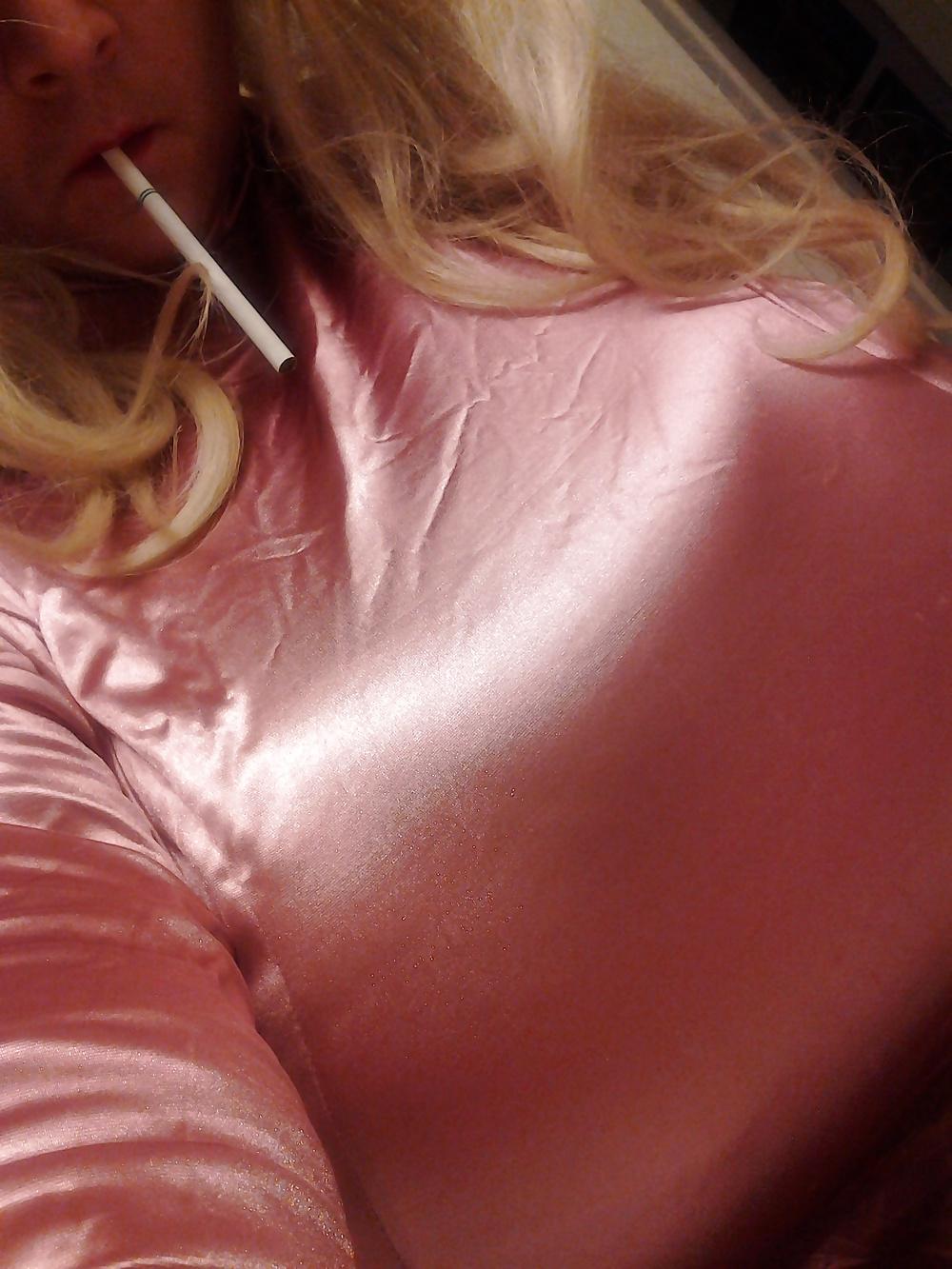 20P Smoking 120s and huge tits