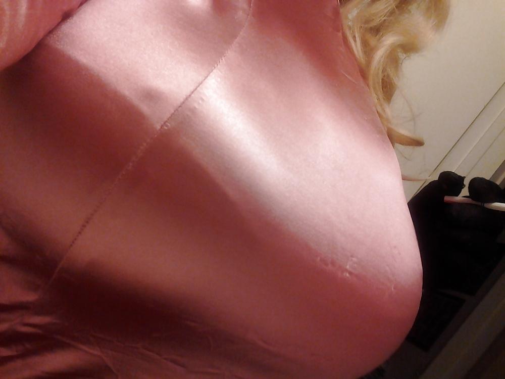 20P Smoking 120s and huge tits