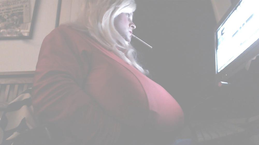 20P Smoking 120s and huge tits