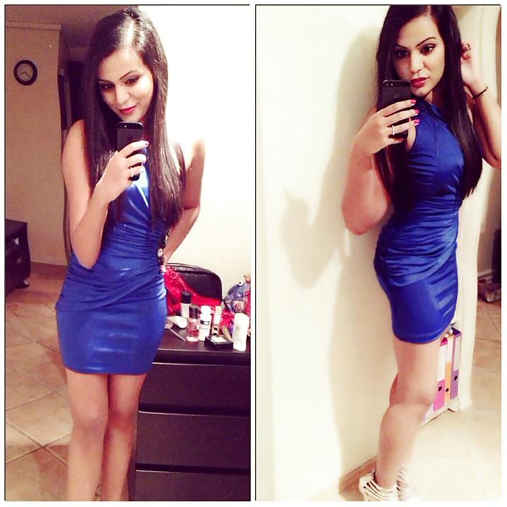 17P Hot Sexy Indian Wife 