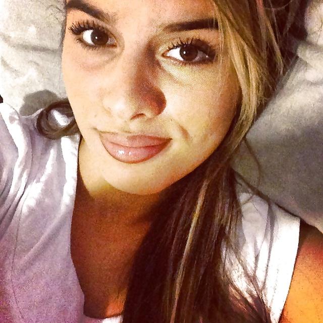 20P Beurette visage a Sperme 8